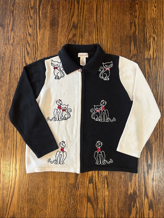 Vintage Sweaters - Vintage Y2K Knit Zip Up Cat Sweater